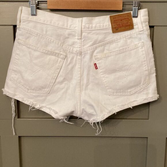 Levi’s 501 high rise denim cutoff shorts white distressed button fly size 29 - Picture 11 of 14